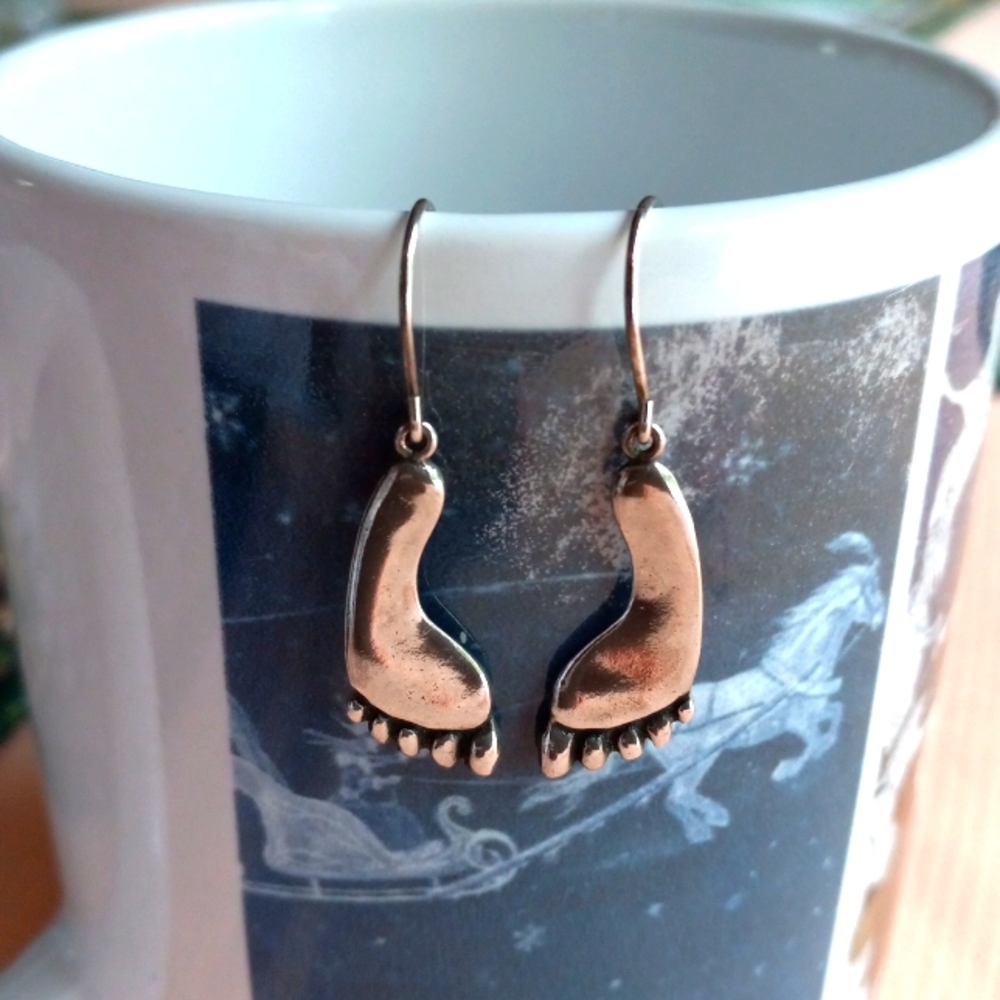 👣 Dainty Sterling Silver Running Walking Jogging Race Feet Foot Hook Earrings